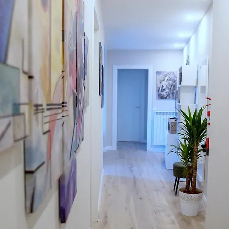 Your In With Parking, 10 Min From The Center By Tram Apartment *