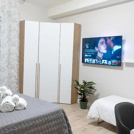 Your In With Parking, 10 Min From The Center By Tram *