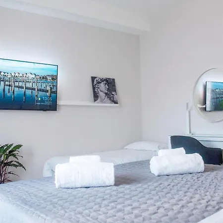 Apartment Your In With Parking, 10 Min From The Center By Tram Florence