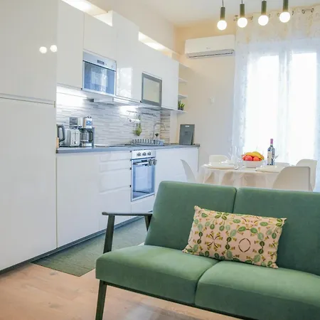 Your In With Parking, 10 Min From The Center By Tram *